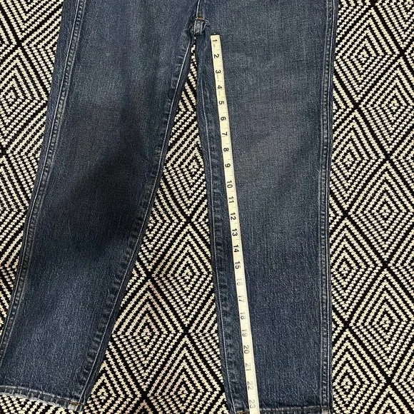 Madewell Women's Stovepipe Leg Jeans in Medium Dark Blue Wash - Picture 2 of 6